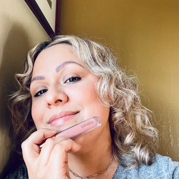 Makeup NWT - Picture 2 of 5